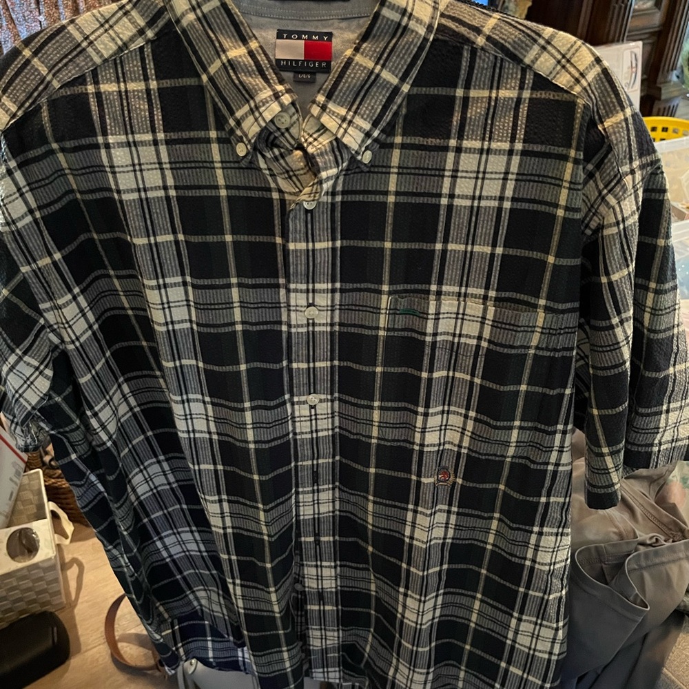 Tommy Hillfiger. Men’s large excellent condition